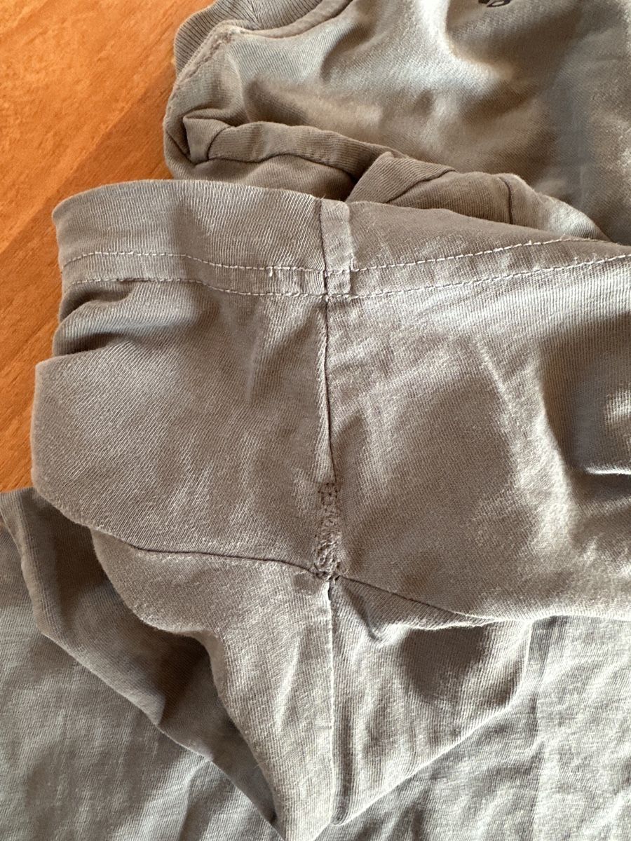 T-Shirts: Adidas T-Shirt, Grau, einf. Brustweite 48 cm  – Gebraucht aus St. Gallen von mai_gd7k 2