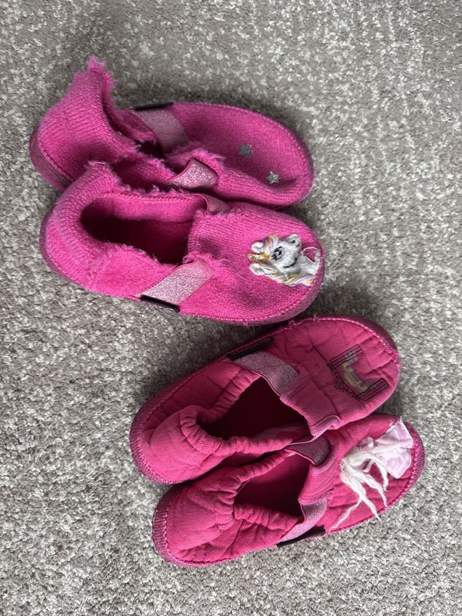 Schuhe für Mädchen: FinkeHausschuhe Mädchen, Giesswein, Gr. Ca.32 – Gebraucht aus Goldau von mira221