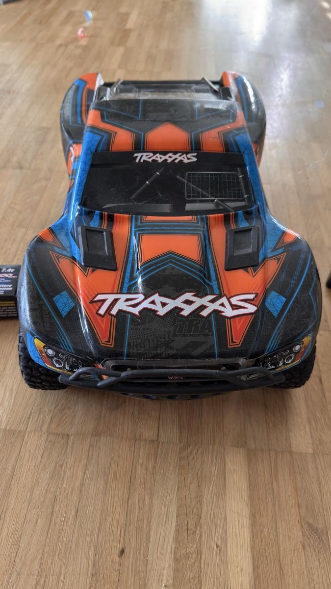 Traxxas Modellismo RC: Traxxas slash 4x4 ultimate.    +zubehör – Nuovo (secondo la descrizione) da Reinach BL venduto da ZUM400