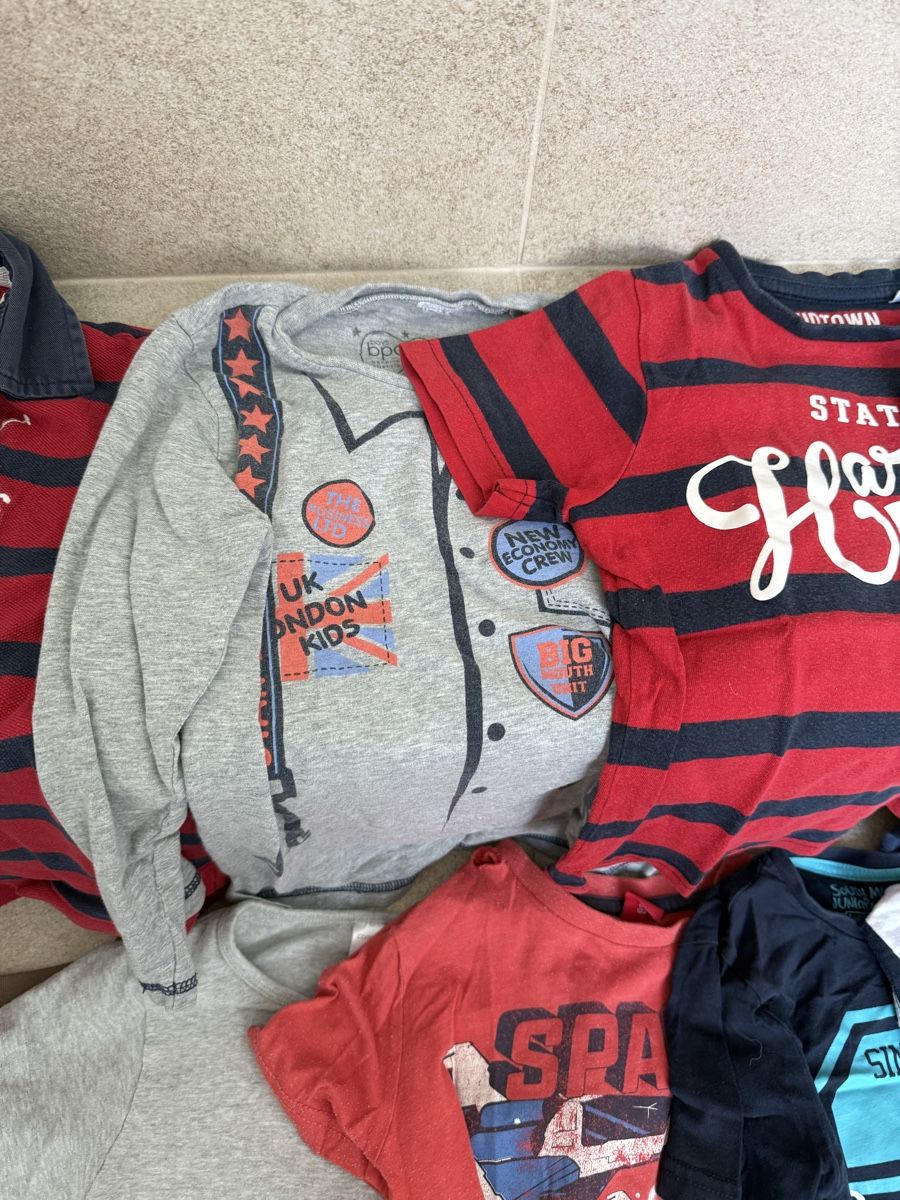 Lotti & Set di vestiti: Kinder Kleiderpaket, T-Shirts, Gr. 110/116 – Usato da St. Erhard venduto da Cfreya 2