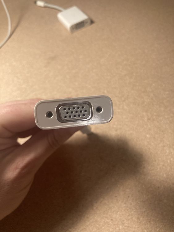 Apple Lecteurs & Adaptateurs: Apple Mini DisplayPort-auf-VGA-Adapter – D'occasion à Stans par stie1989 2