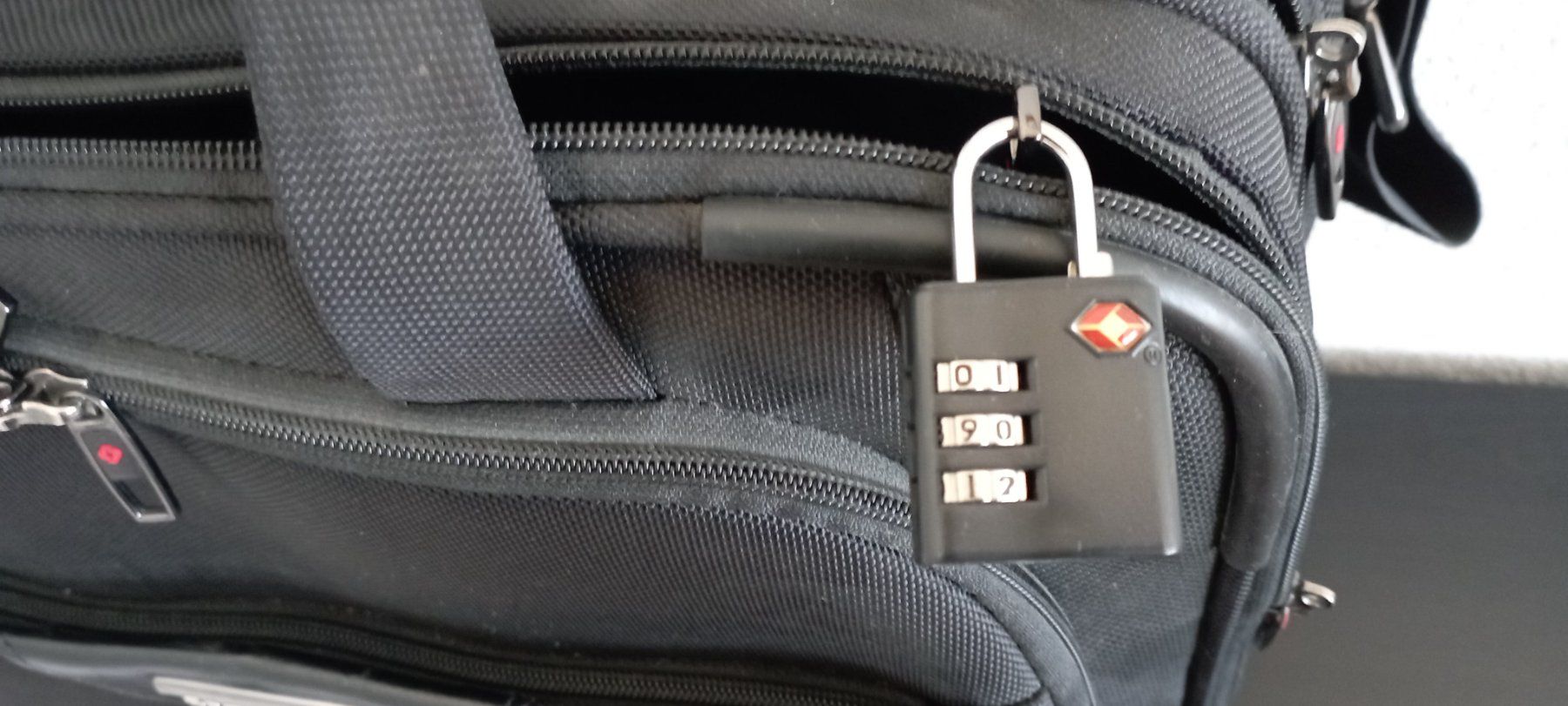 Samsonite Borse: Samsonite Laptoptasche – Usato da Allschwil venduto da pri_9lsr 2