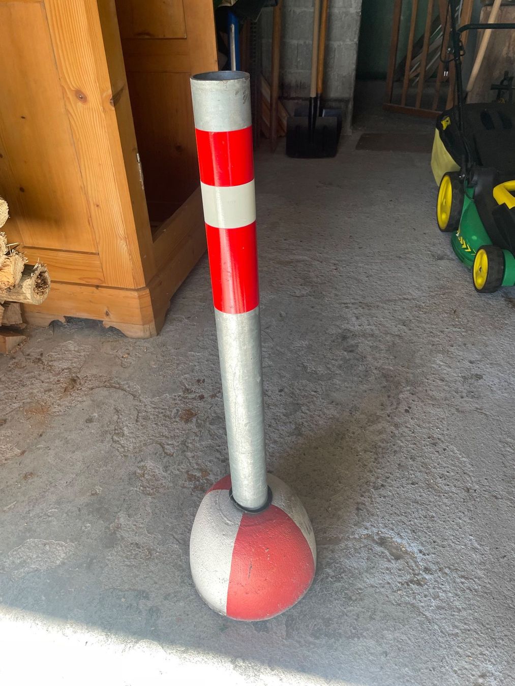Clôtures: Absperrpfosten – D'occasion à Zürich par Ingrid54