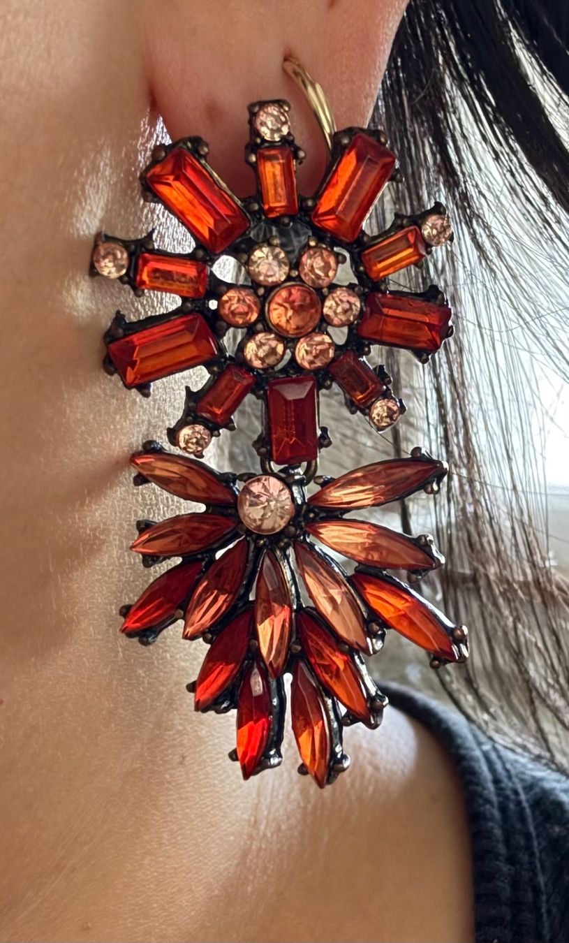 Orecchini pendenti & Orecchini a lobo: Rhinestone earrings with orange starburst design – Usato da Zürich venduto da kri_zhv2 1