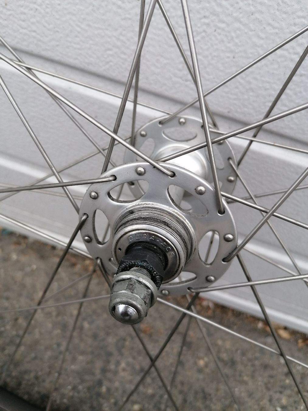 Shimano Pezzi di ricambio: Dura-Ace Bahnrad Hinterrad  – Usato da Lausanne venduto da Frankenstein 1