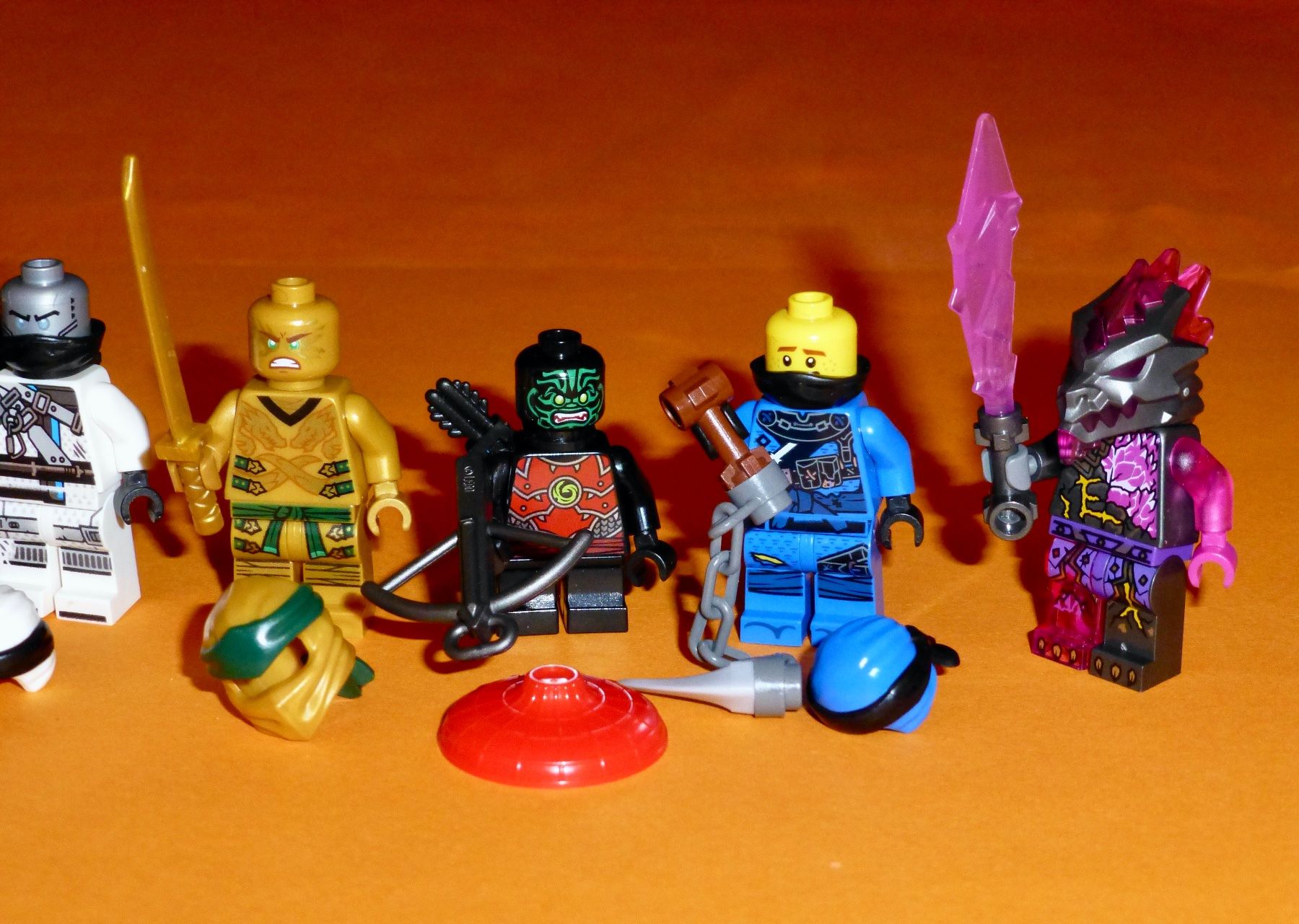 Lego Giocattoli: Lego Ninjago / 8 Minifiguren plus Waffen – Usato da Langnau am Albis venduto da Maugli 6