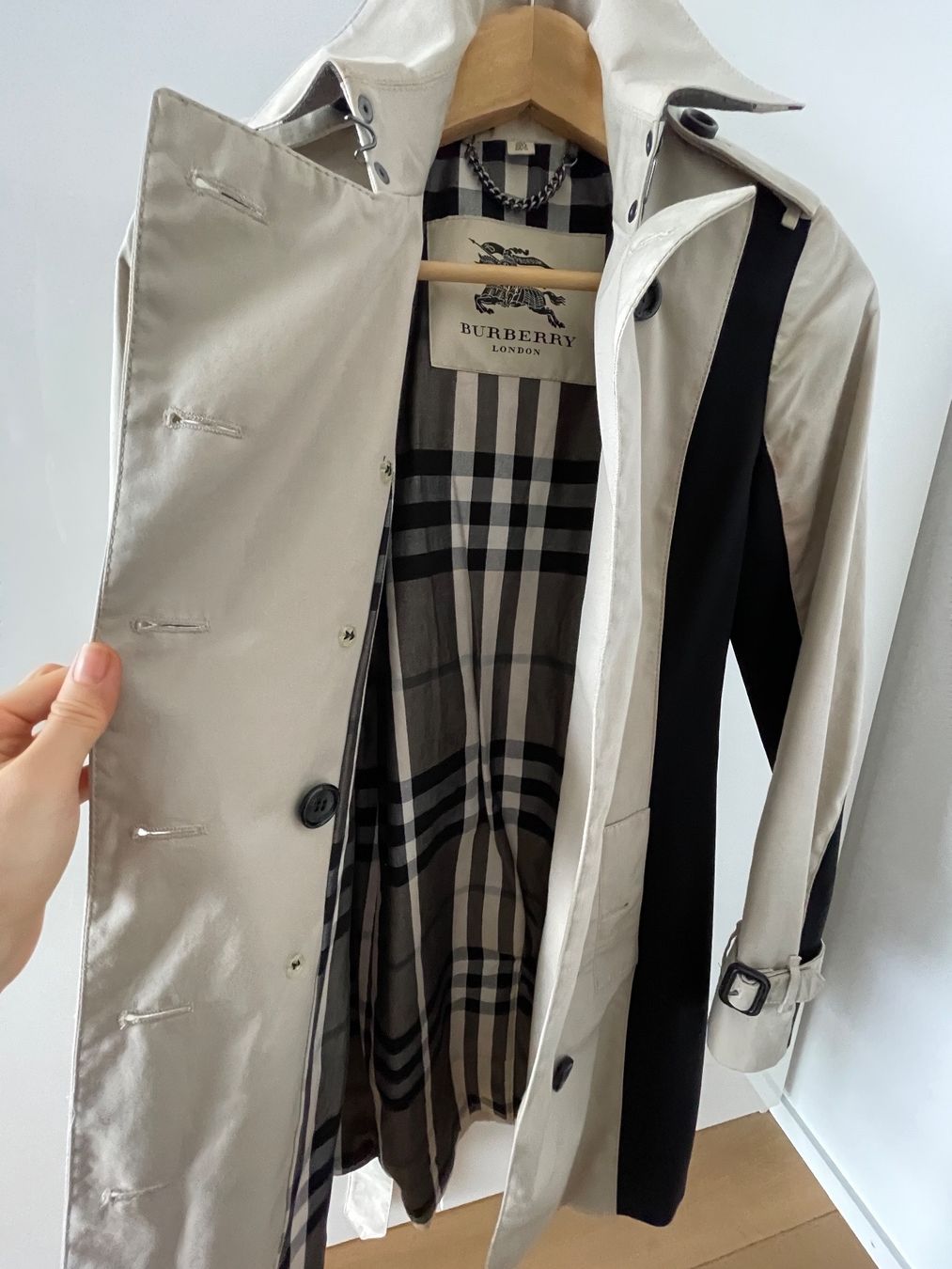Burberry Cappotti: Original Burberry classic trench coat – Usato da Stäfa venduto da sun_979v 3