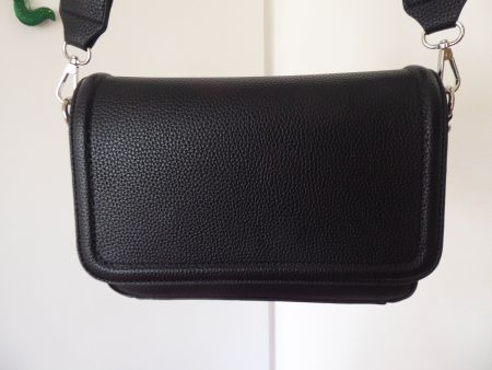 Ganz NEUE schwarze Umhängetasche 9 CHF