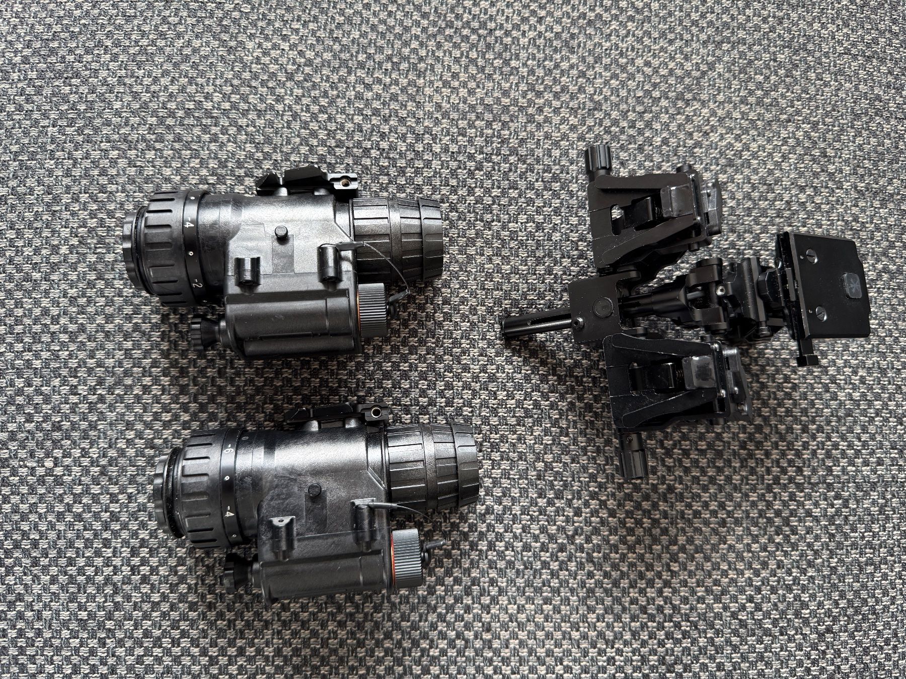 Binocoli: NVG / Nachtsichtgerät Theon NX-122C – Usato da Brent venduto da mininarko 1