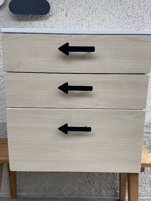 Cassettiere: IKEA Smastad Kinderkommode – Usato da Balsthal venduto da Kivik