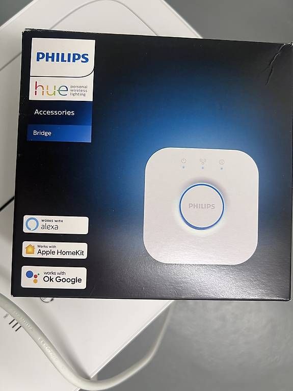 Hubs & Switches: Philips hue bridge accsessories – D'occasion à Hinteregg par fbu02