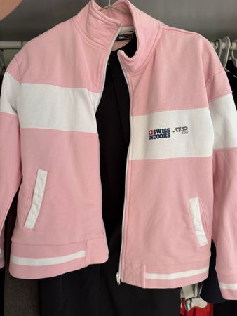 Rosa-weisse Swiss Indoors ATP 500 Sportjacke