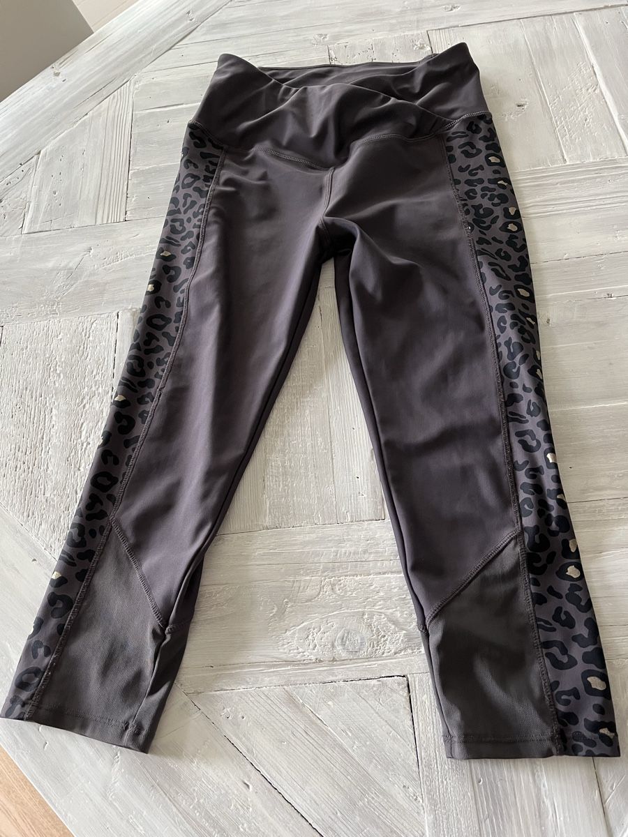 Bench Leggings: Sehr schöne Trainingshose – Nuovo (secondo la descrizione) da Wermatswil venduto da -secondchance-