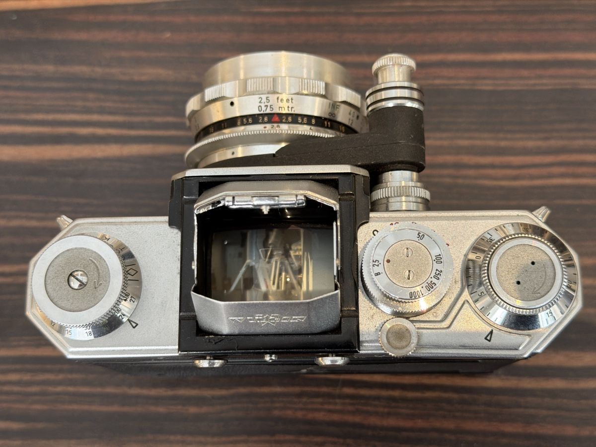 Edixa Appareil photo: Edixa Reflex  – Défectueux à Zürich par KochphotoAG 1
