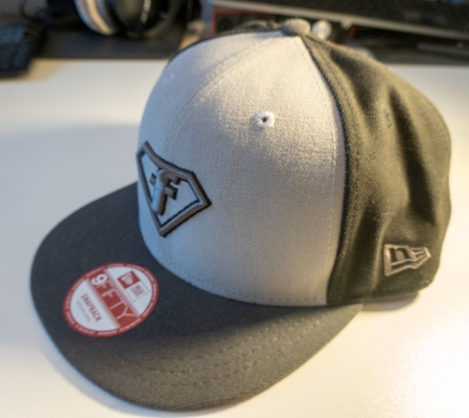New Era Copricapi, berretti & cappellini: Cap - Freestyle.ch - New Era - Snapback – Nuovo e nell'imballaggio originale da Flims Waldhaus venduto da wittwermathias 2