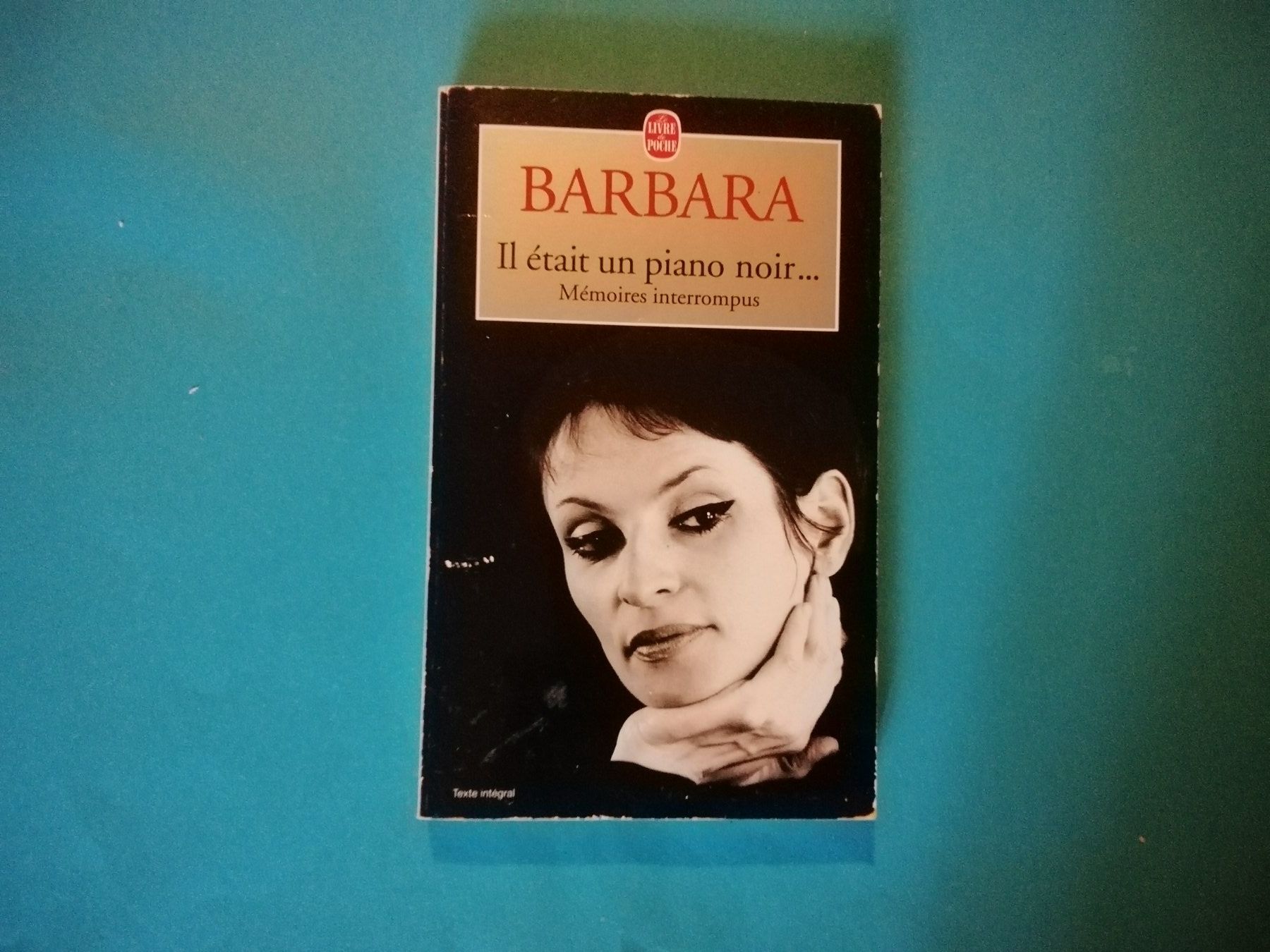 Livres: Barbara "Il était un piano noir..." – D'occasion à Commugny par Juliemimi
