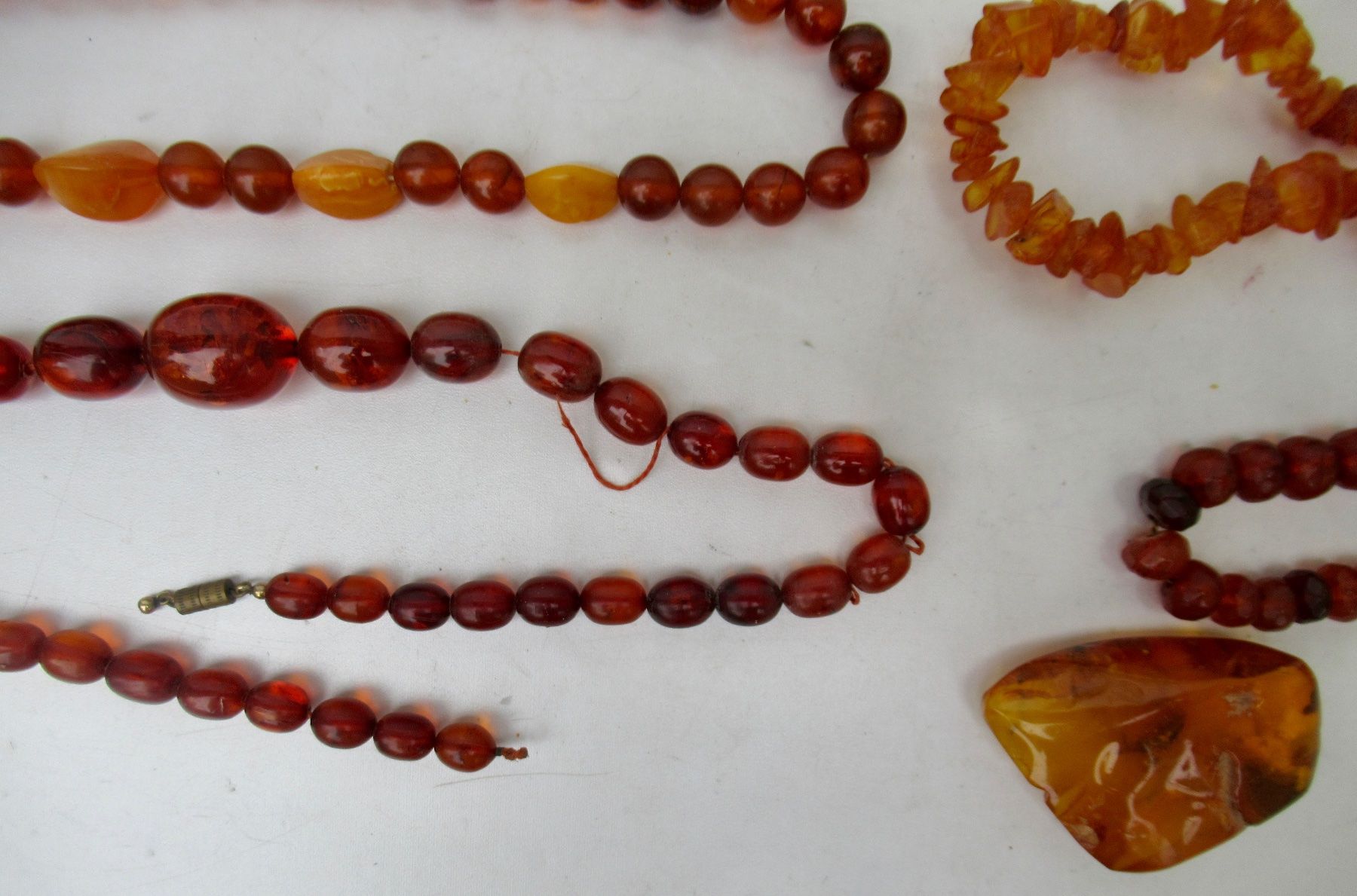 Catenine: Lot Bernsteinkette – Usato da Bern venduto da Colligentes 7