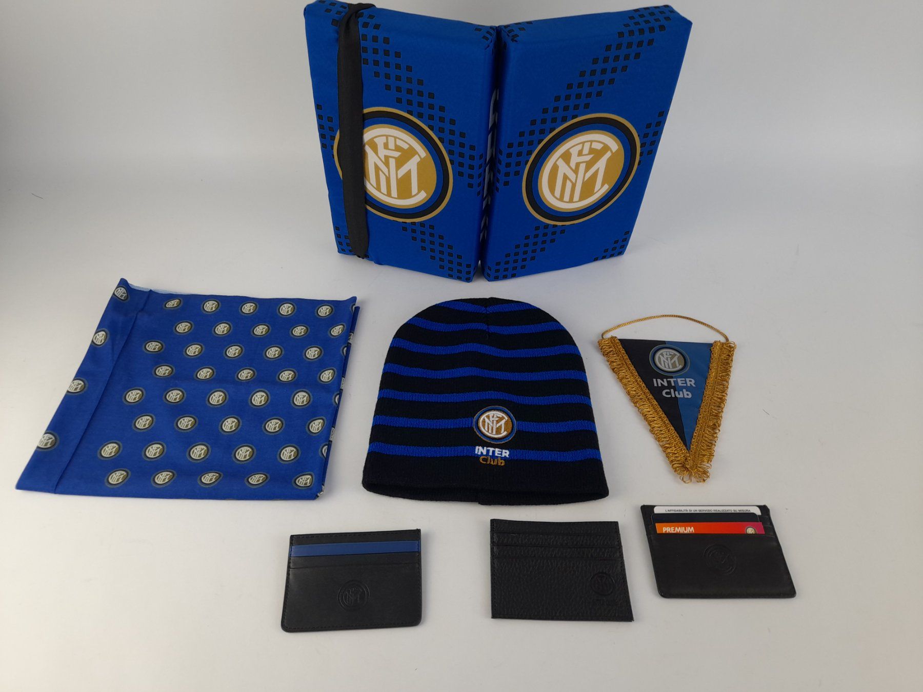 Plaquettes & Badges: FC INTER Set + Champions League Pin – D'occasion à Liebefeld par Restwert_Liebefeld 2