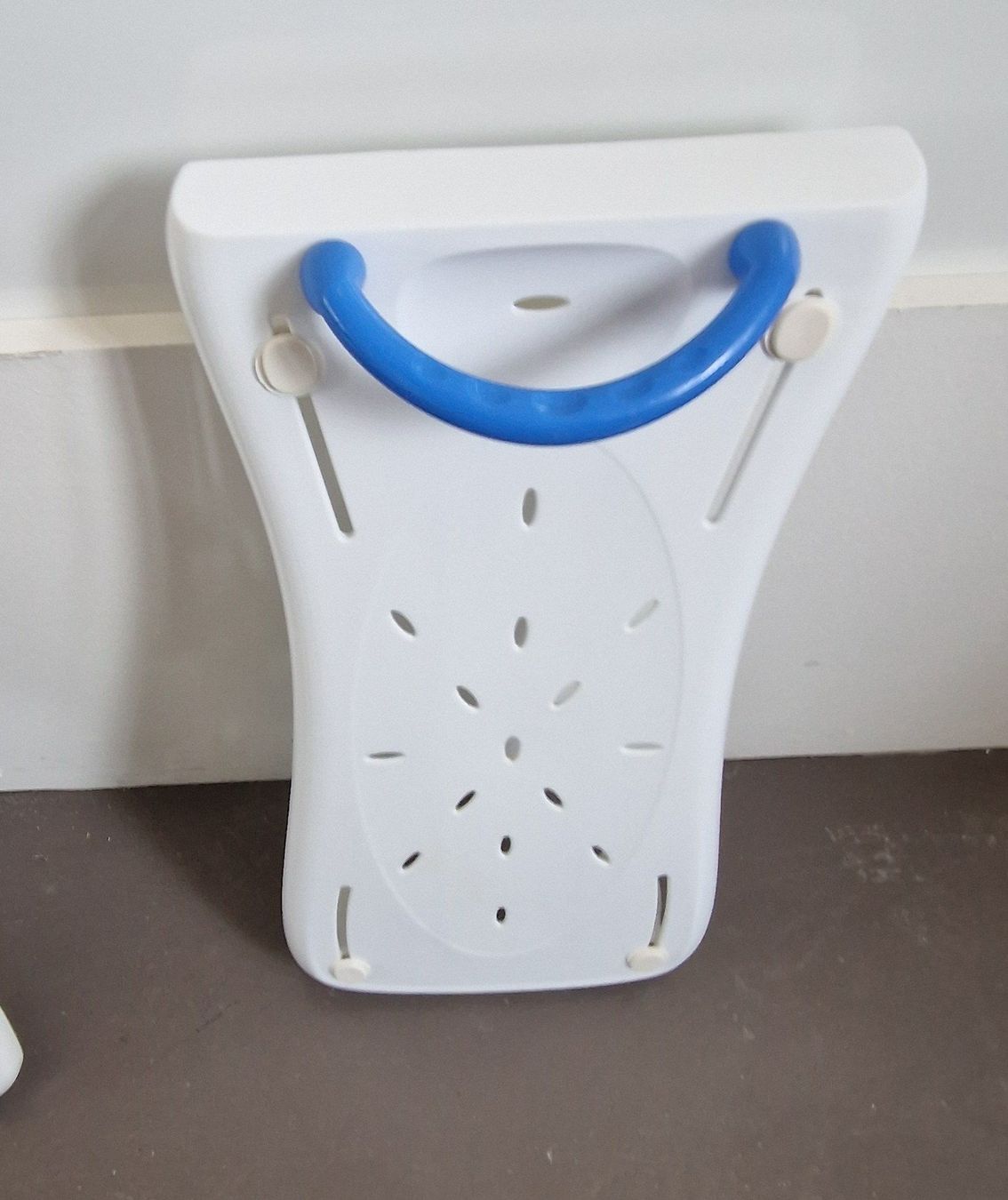 Sgabelli: Bade Wanne Sitz Weiss Blau Nr. 27 – Usato da Niederbipp venduto da Trude04 2