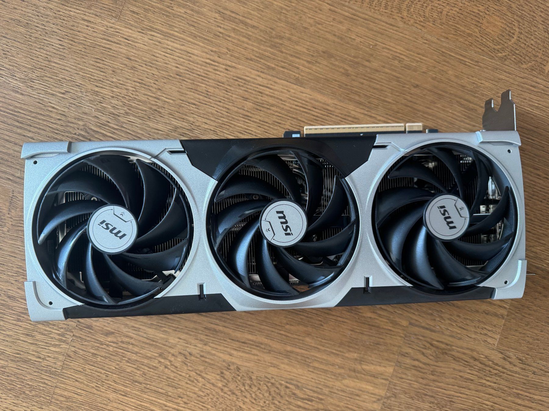 Nvidia Schede grafiche: MSI RTX 5080 Ventus 3X OC 16GB – Usato da Uitikon Waldegg venduto da ioa_655y 1