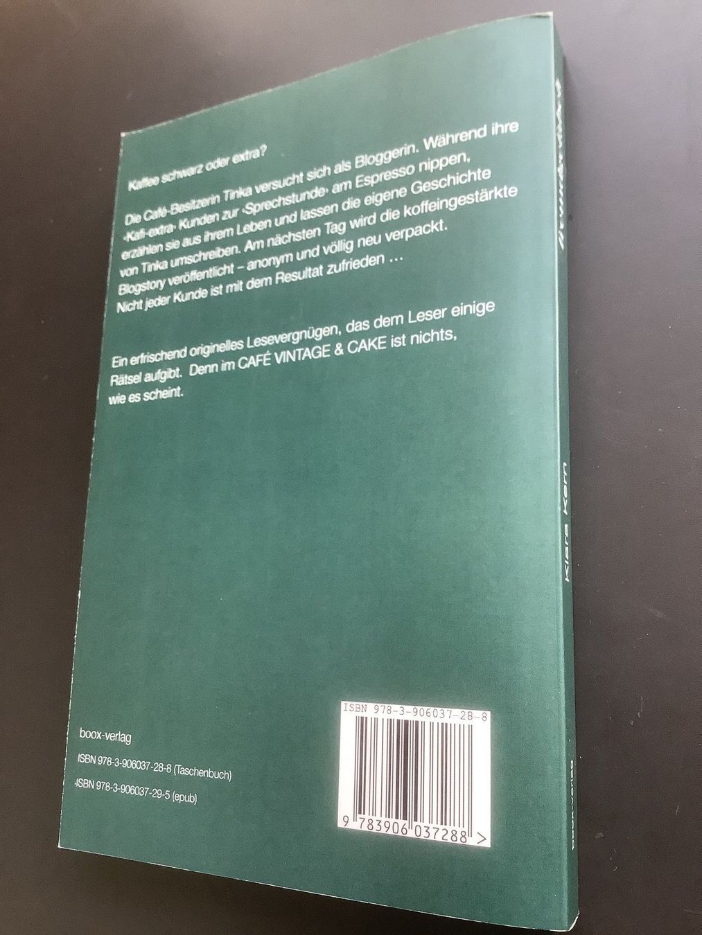 Bücher: Buch: Kiara Kern - Fremdgefabelt – Gebraucht aus Basel von loukash 1