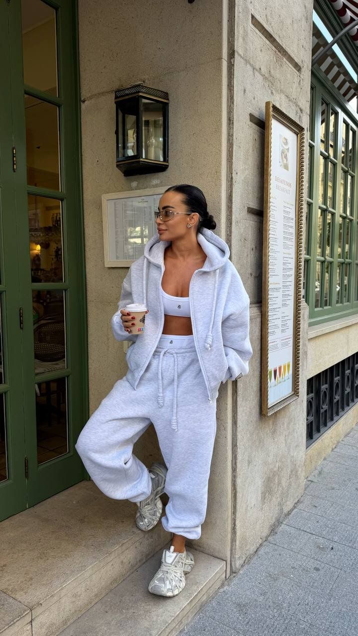 Completi & Tailleur: Oversized Fleece Tracksuit Set Size: S – Nuovo e nell'imballaggio originale da Zürich venduto da Ms.Me-Fashion 2