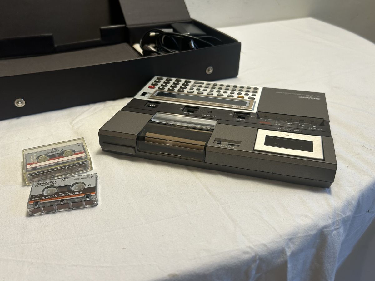 PC: Sharpe Pocket Computer PC-1251 – Difettoso da Geneve venduto da Fil1997 4