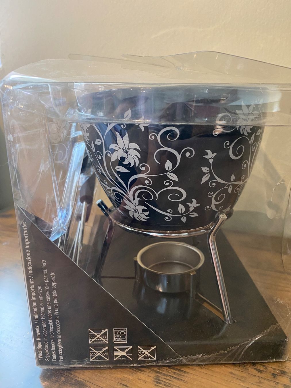 Set di piatti: Schokoladenfondue -Set – Usato da Schinznach-Dorf venduto da Hpurzel 1