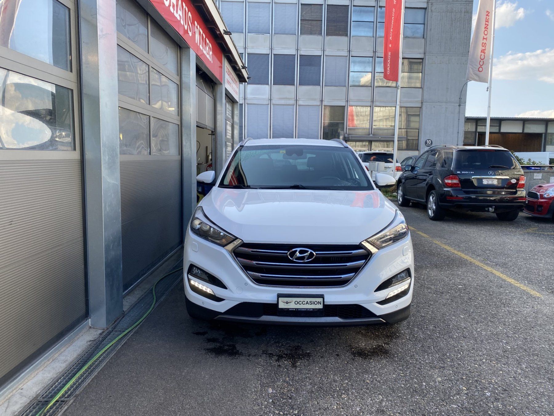 Hyundai Automobili: Hyundai Tucson 2.0 CRDI Plena 4WD Automatic – Usato da Biel/Bienne venduto da AS24 1