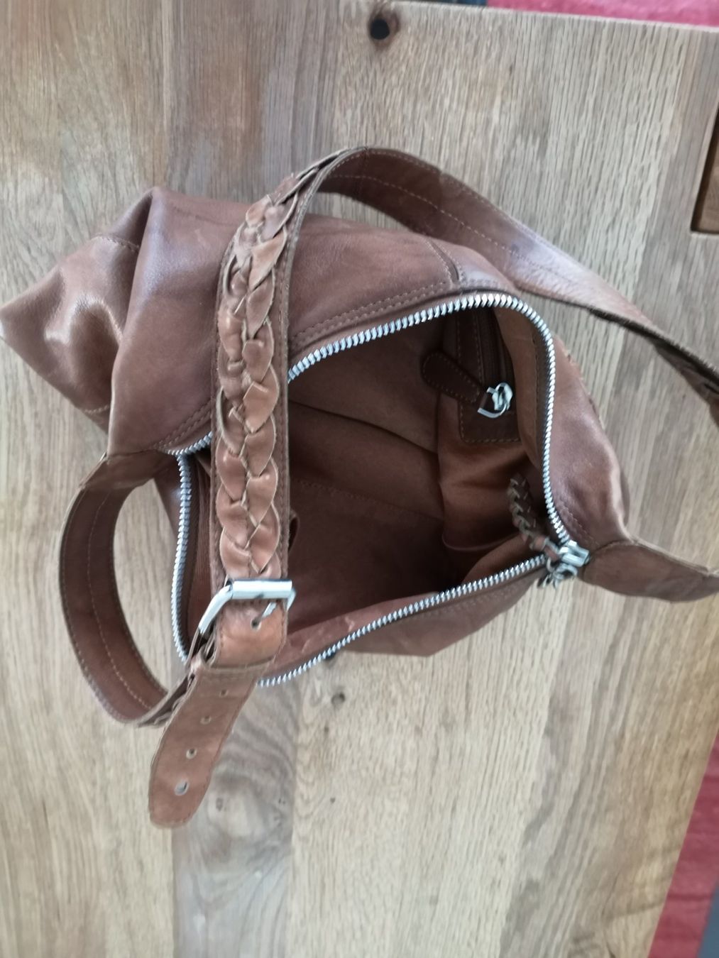 Borse da donna: Nika Echtledertasche, wenig gebraucht – Usato da Frasnacht venduto da Kumali0 1