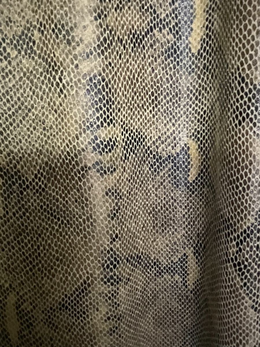 Vestiti: Kleid aus Alcantara, Schlangenlederimitat. – Usato da Herisau venduto da eri_2tb5 4