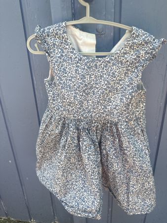 H&M Sommerkleid Blumenmuster Grösse 92 