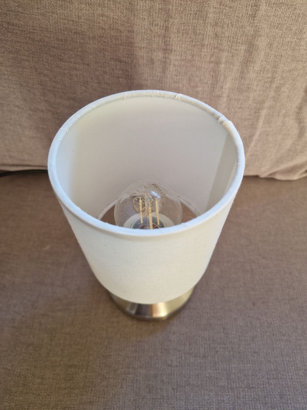 Ikea Lampade: Weisse Lampe, 25W inkl. Glühbirne – Usato da Rickenbach SZ venduto da fagp 1