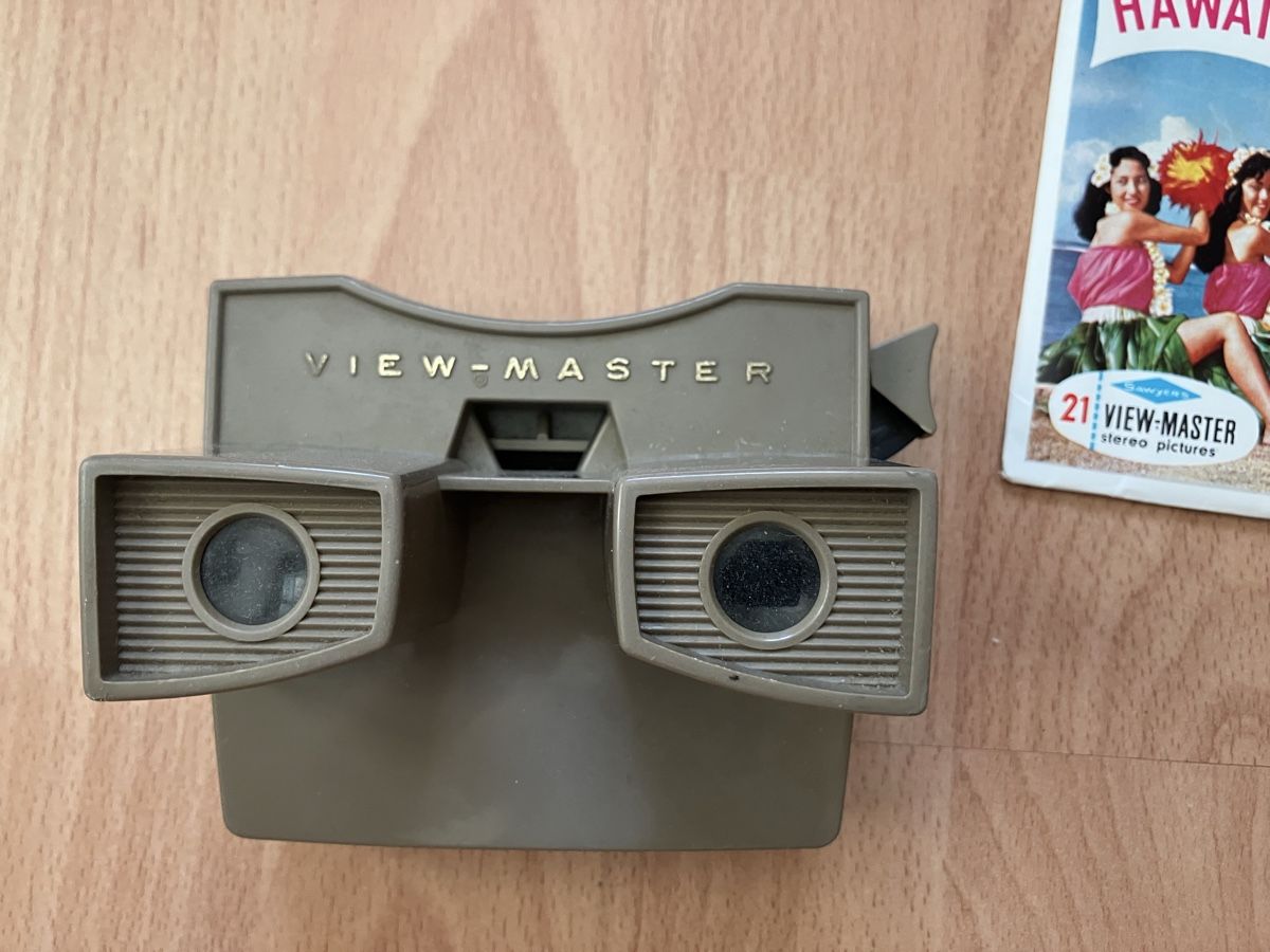 View-master Giocattoli: Viewmaster viewer + 3 reel set Haiwaii – Usato da Zürich venduto da Classic_Collection_Zurich 2