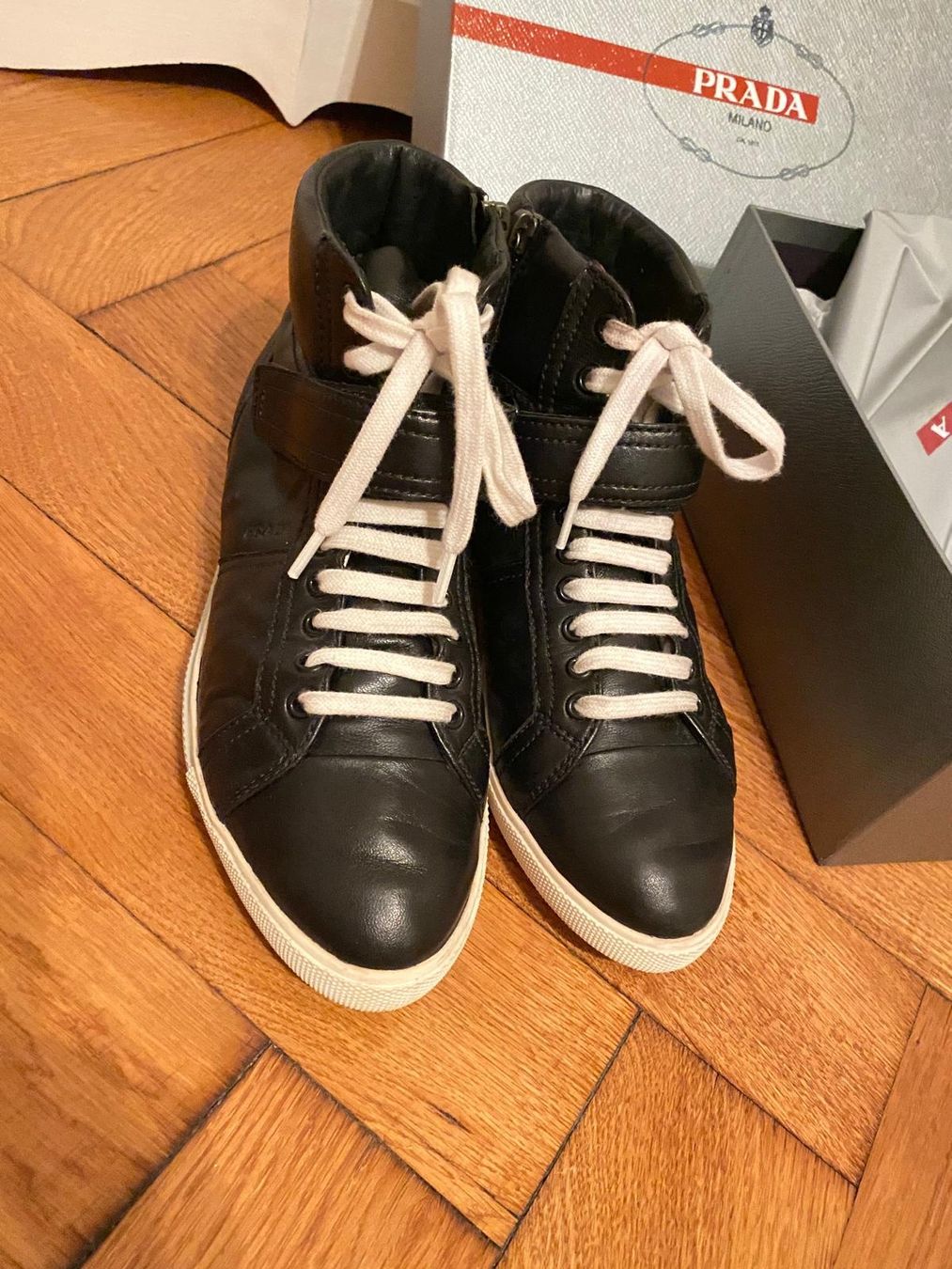 Prada Scarpe da donna: Prada Sneaker Leder – Usato da Zürich venduto da VicParis5 5