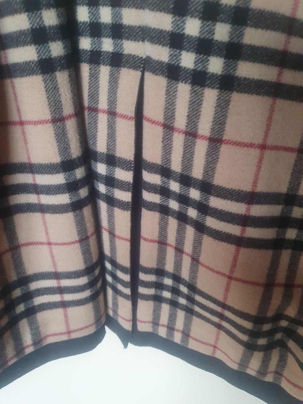 Burberry Cappotti: Burberry Damenmantel – Usato da Aesch BL venduto da ITALO-BASLER 3