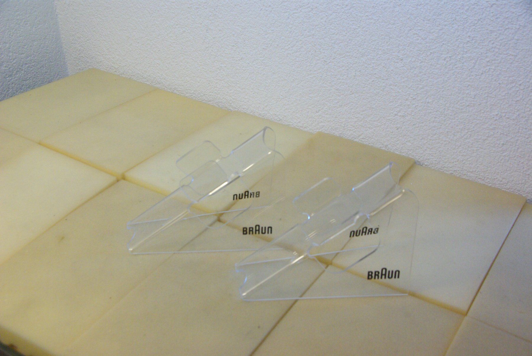 Sonstige Dekorationen & Accessoires: Aufsteller transparent von BRAUN – Gebraucht aus Herisau von Cevianer1844