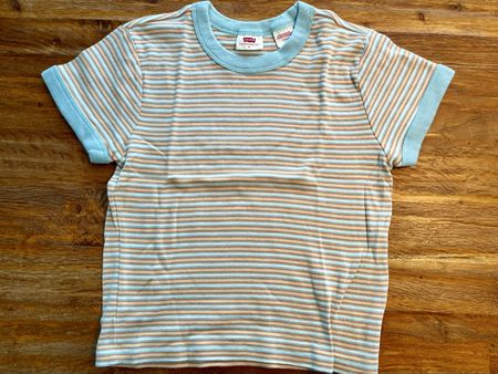 schönes Levis T-Shirt Gr. S
