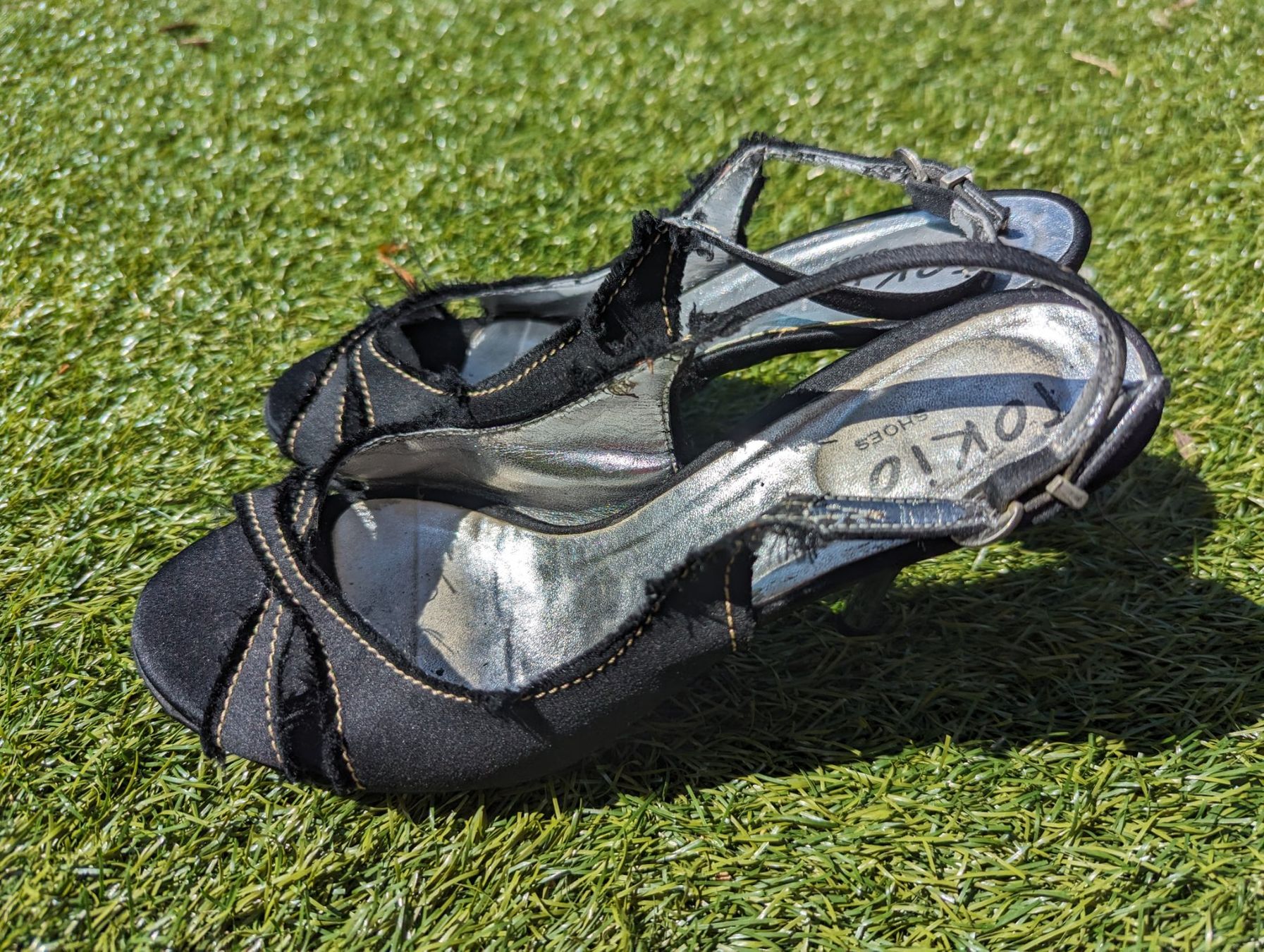 Scarpe da donna: Sandalen Gr 38 Plateau mit silber Absatz – Usato da Altendorf venduto da Eistoelter 2
