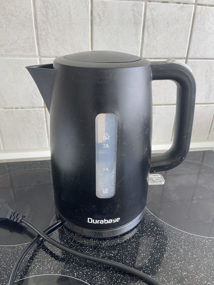 Durabase Bollitori: Durabase 1.7L Wasserkocher schwarz – Usato da Zürich venduto da she_r5vh