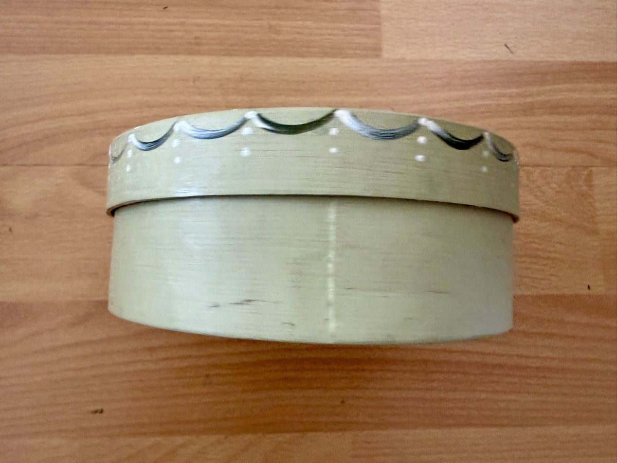 Tutte le decorazioni: Holzdose mit Bauernmalerei – Usato da Zug venduto da Malibu117 2