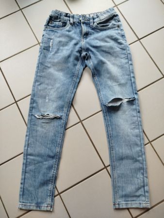 Beau jeans JOG DENIM garçon taille 140 (env. 10 ans)