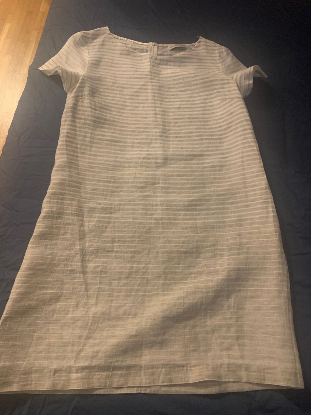 Kleider: Leinen Kleid IT – Gebraucht aus Stallikon von ulv_k7jj