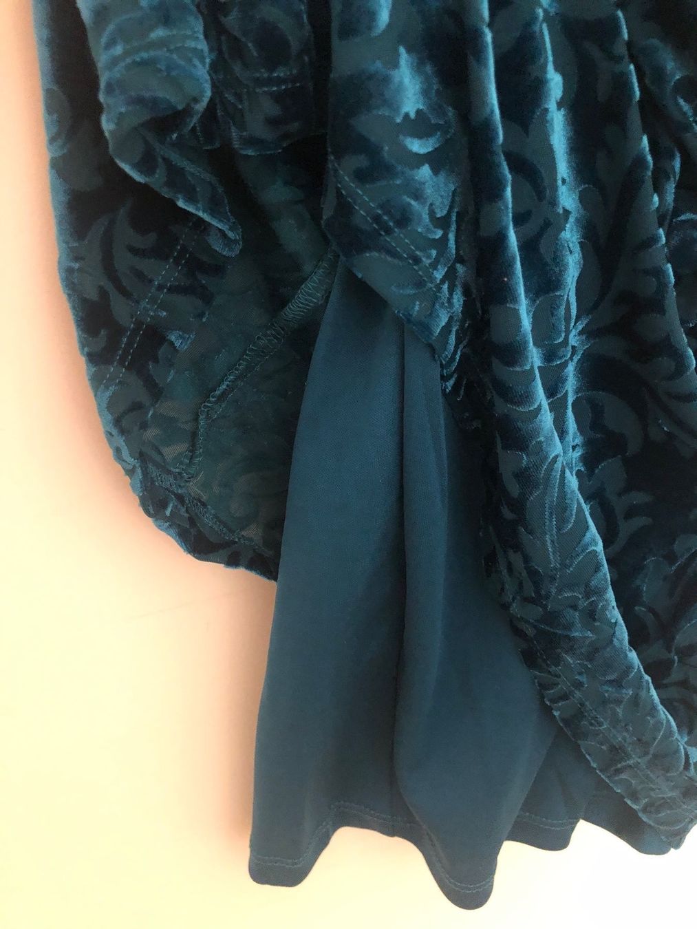 Dorothy Perkins Vestiti: Kleid, Türkis, in Samtoptik - Grösse M – Usato da Zürich venduto da starsz 5