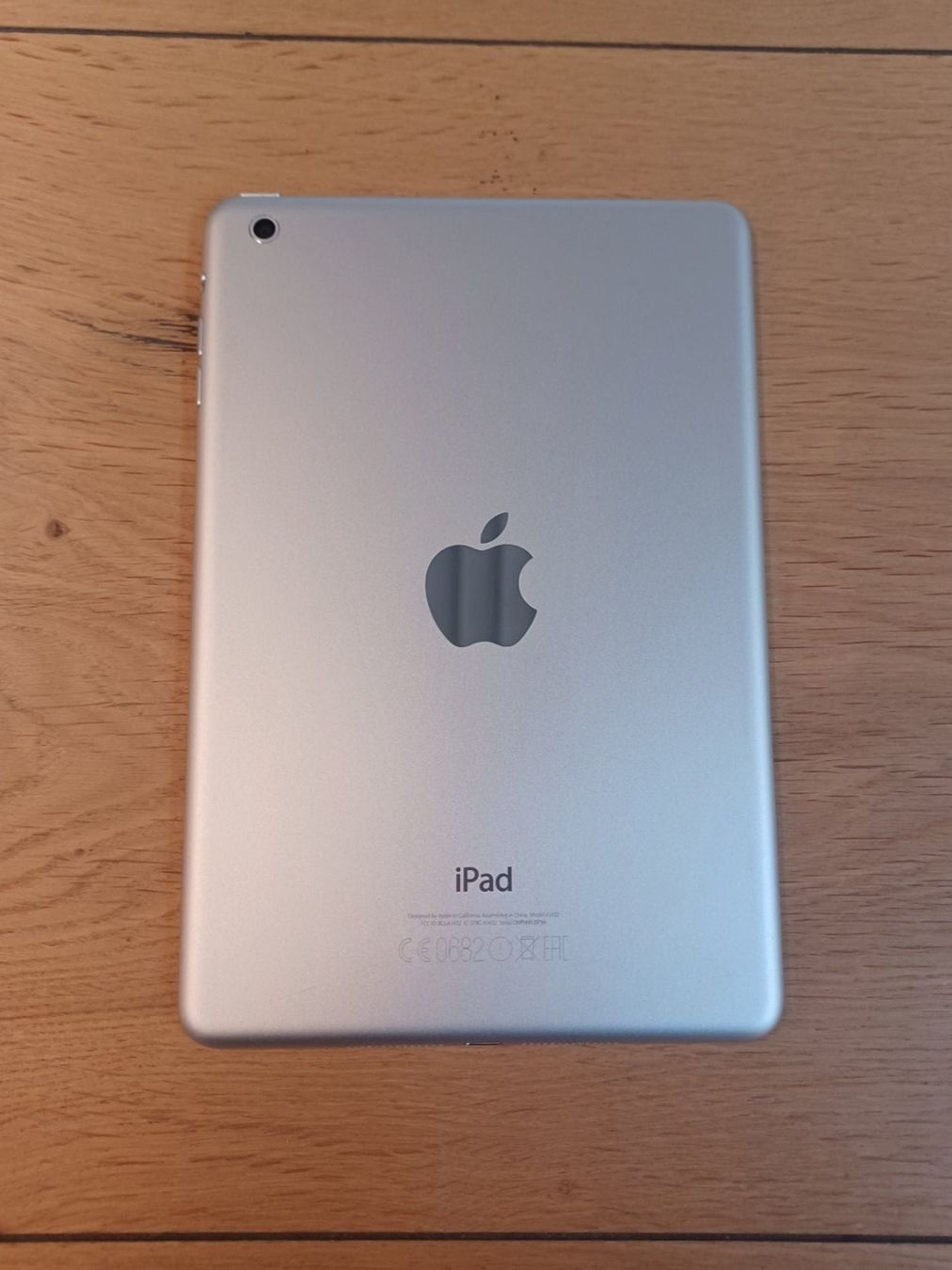 Apple Tablet PC: Apple iPad mini 1 Generation 16GB Weiß & Silber – Usato da Wetzikon ZH venduto da  6