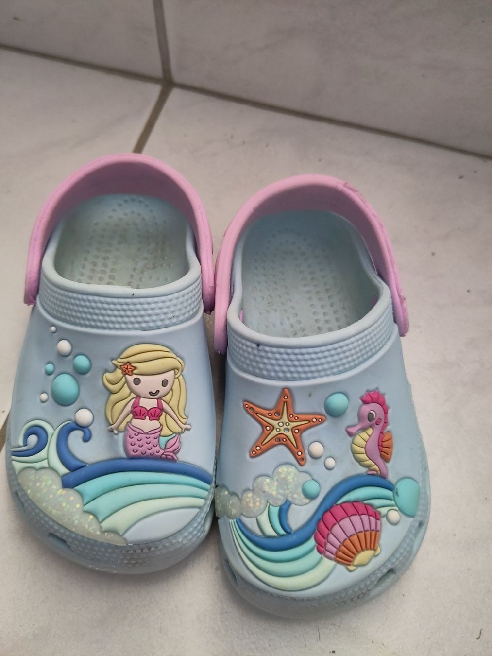 Scarpe per ragazzi: Badeschuhe, Grösse 23 – Usato da Dettighofen Lengw. venduto da mai_75wt