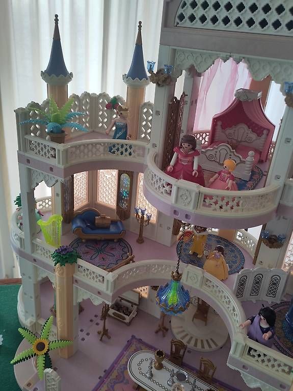 Spielzeuge: Märchenschloss Playmobil  – Gebraucht aus Seuzach von Cypress4 2