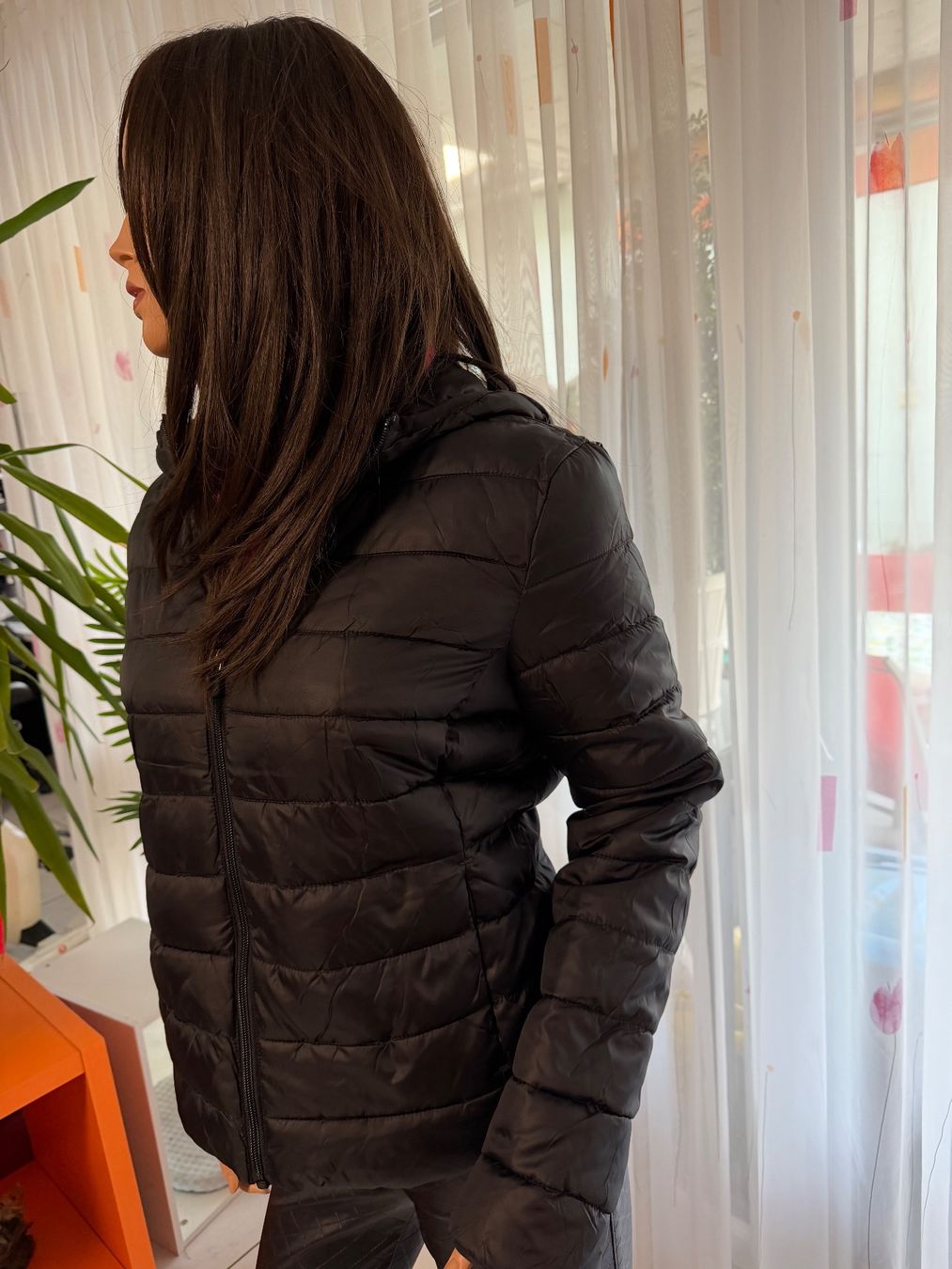Giacche: Schwarze  Jacke mit Kapuze, Gr. L - Neu – Nuovo e nell'imballaggio originale da Cugnasco venduto da tizianaq 1