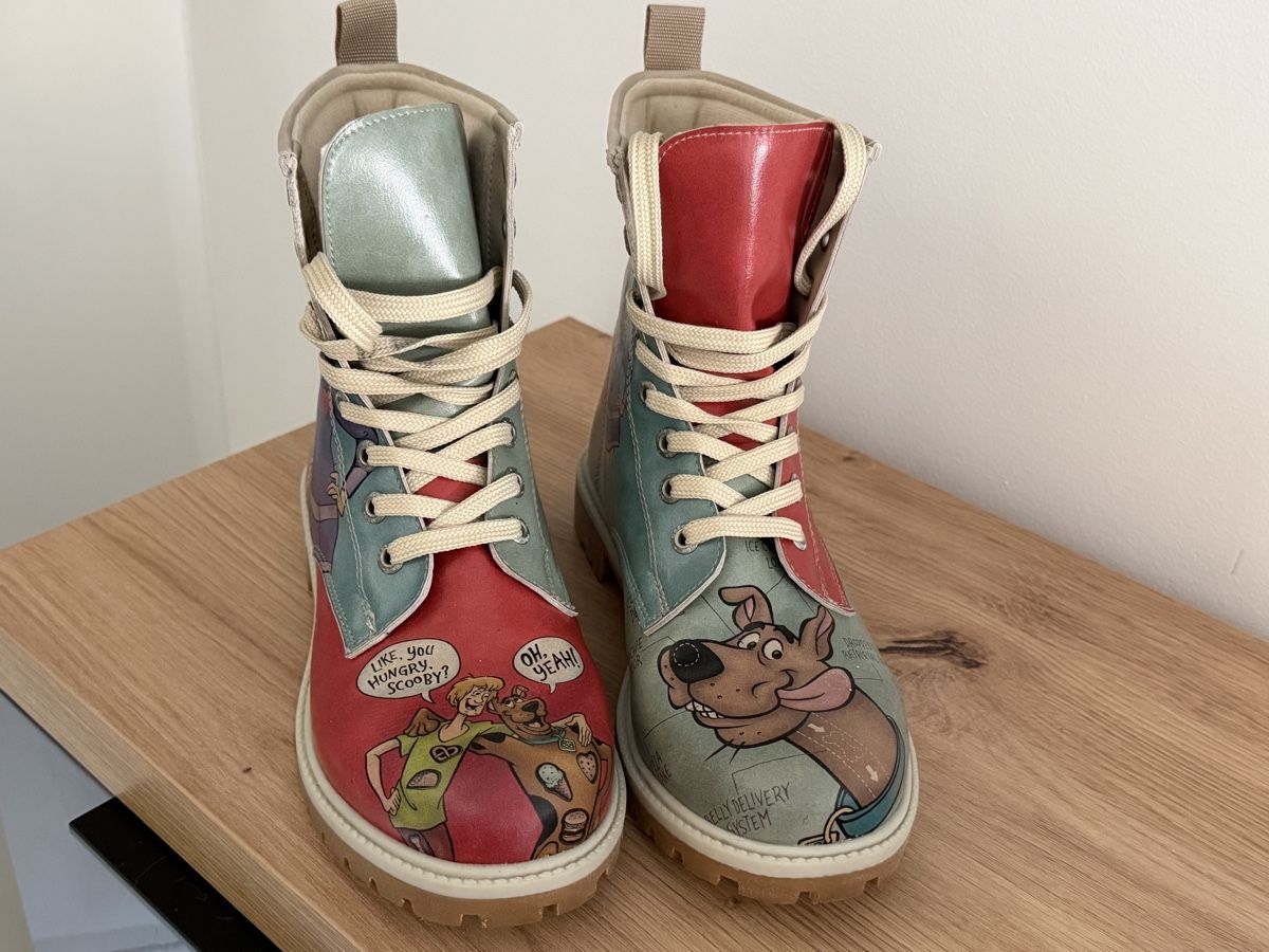 Chaussures femmes: Dogo boots 36 – D'occasion à Forel (Lavaux) par julie13 4