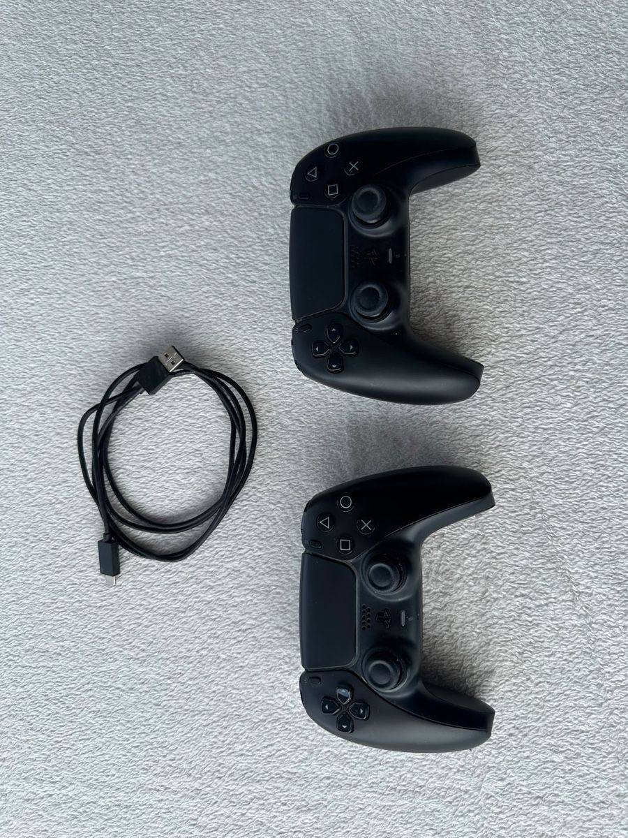 Sony Controller: PS5 controller – Usato da Villmergen venduto da Edith03 3